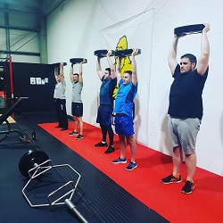 Men lifting